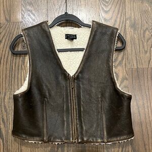 Vintage women’s Leather and Sherpa vest